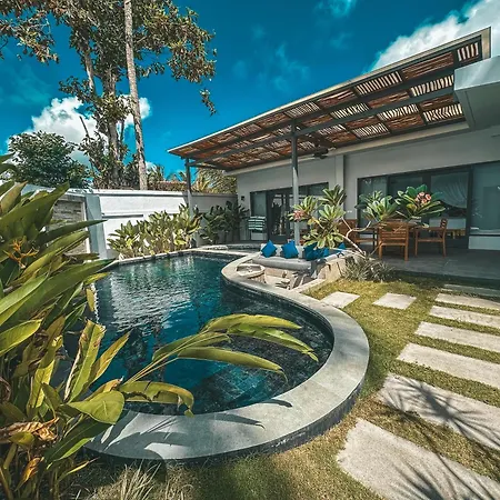 Tropik Resort Lombok Selong Belanak Exterior photo