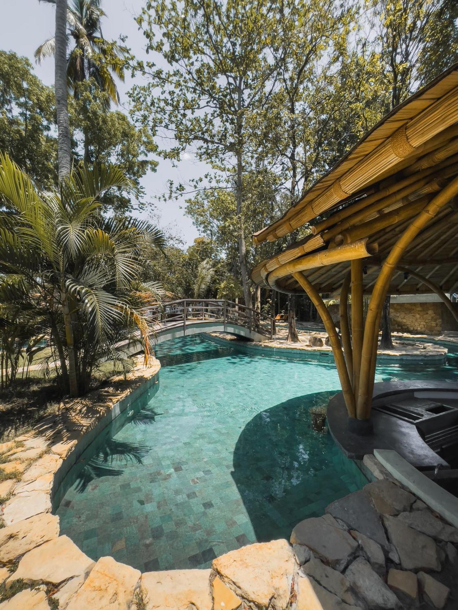 Tropik Lombok 4*