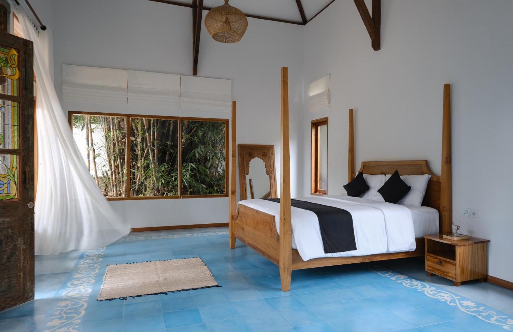 Tropik Lombok Resort Selong Belanak
